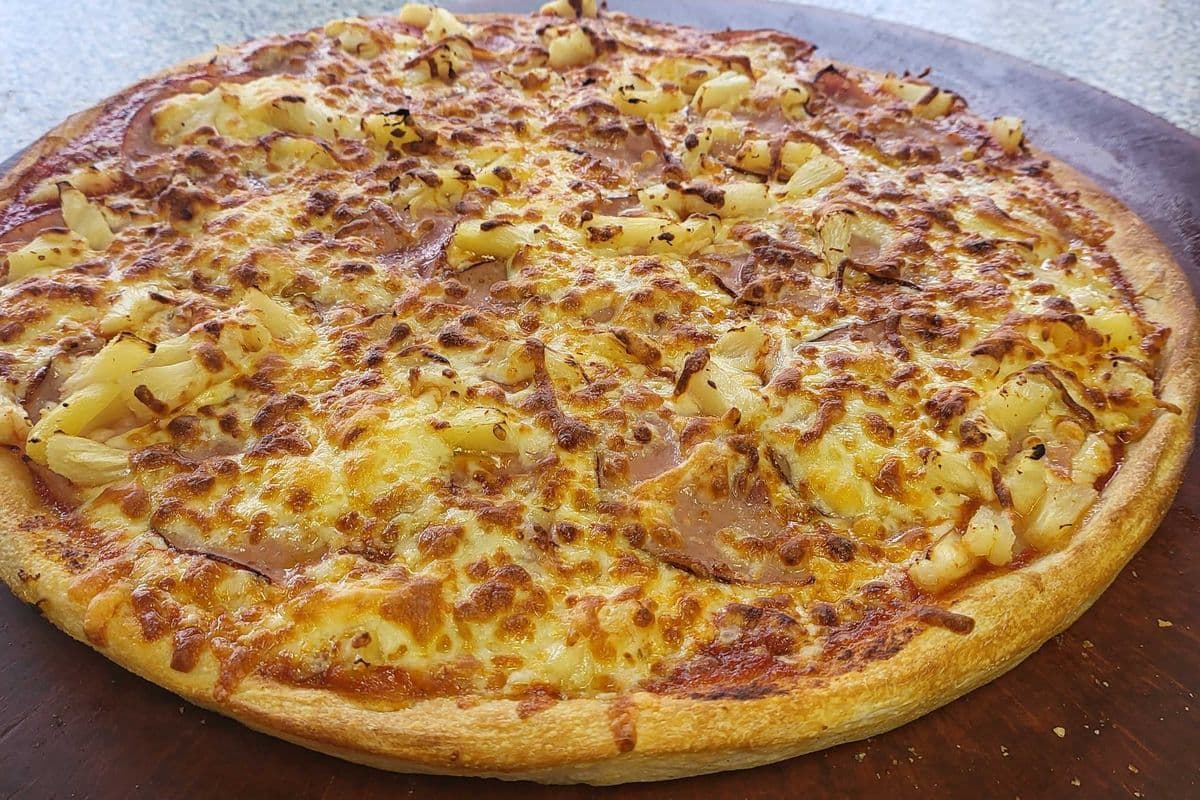 14" Large Hawaiian Pizza