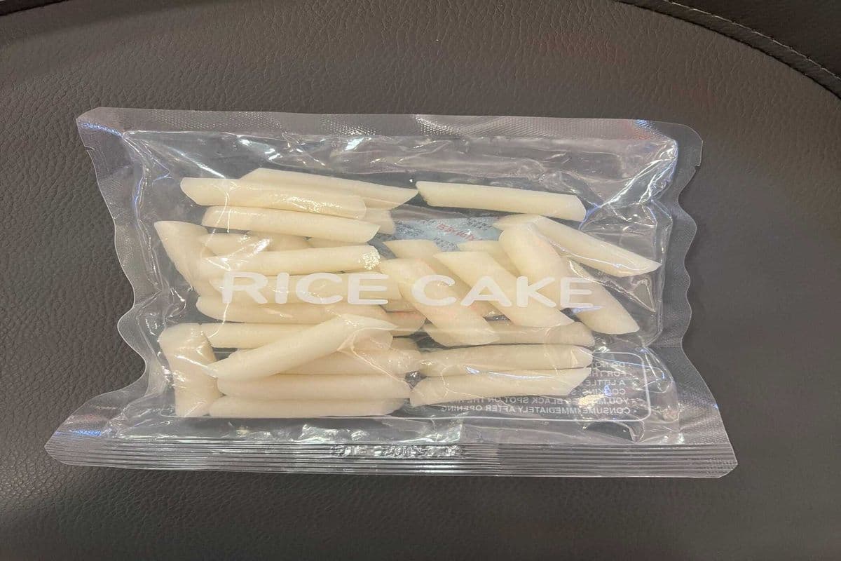 Wang Rice Cake Sticks Topokki (1 bag)