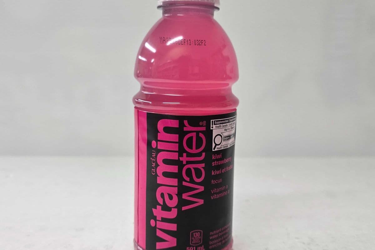 Vitamin Water Kiwi Strawberry (591ml)