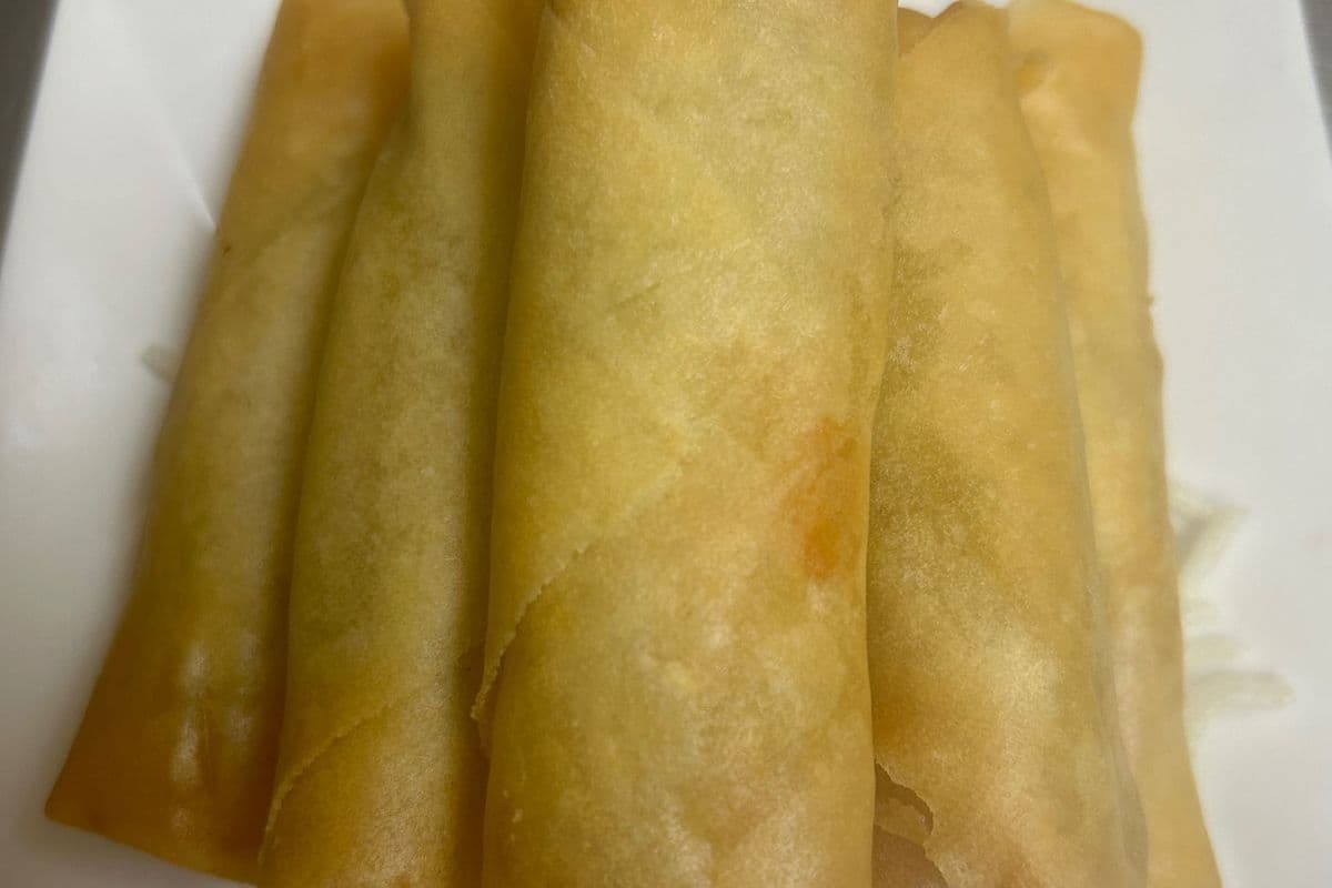 2. Vegetable Spring Roll (1 pc)
