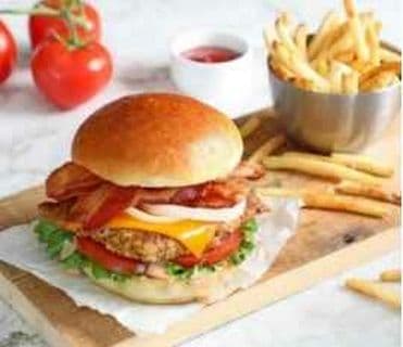 CAJUN CHICKEN CHEDDAR SANDWICH