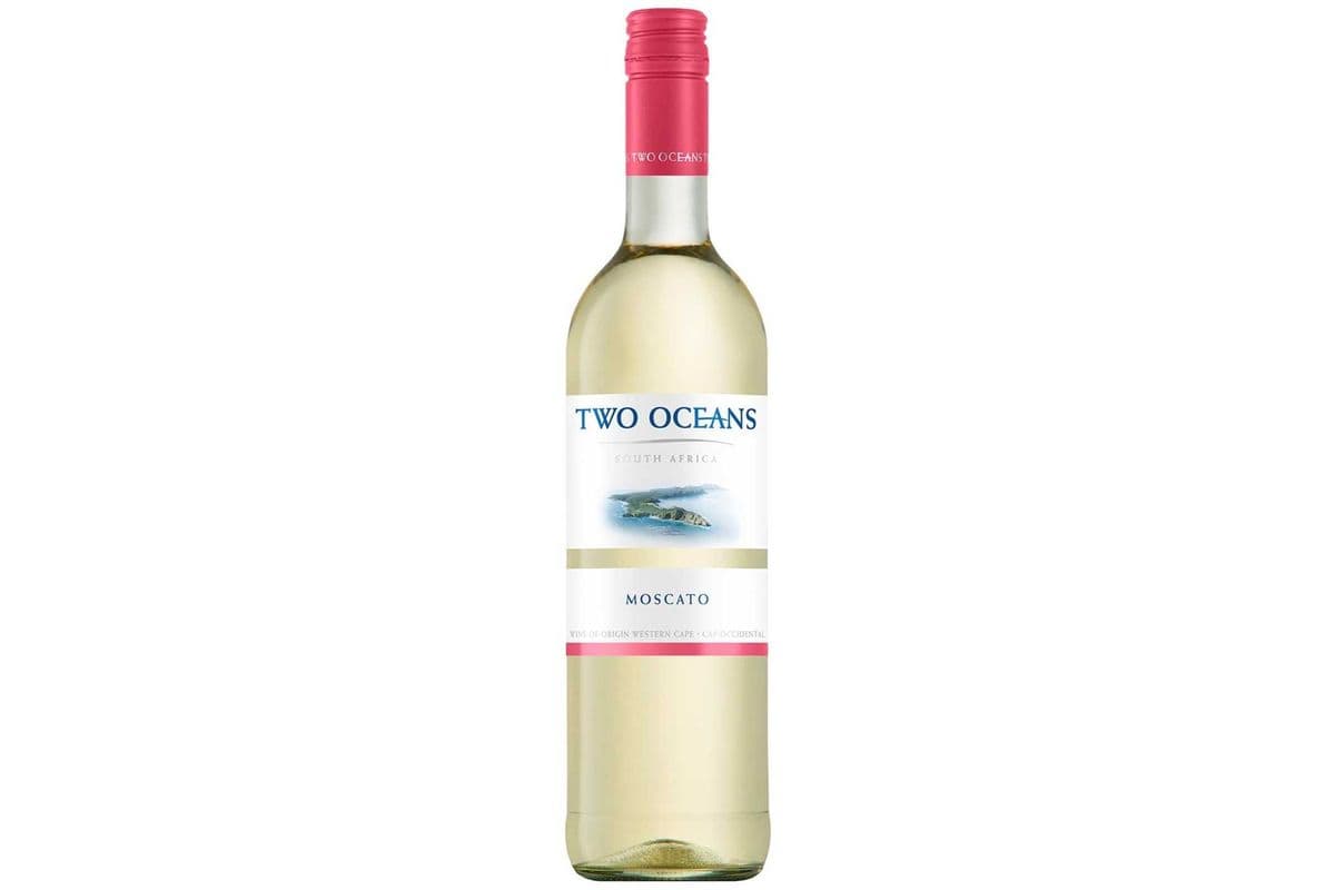Two Oceans Moscato (1 x 750 ml)
