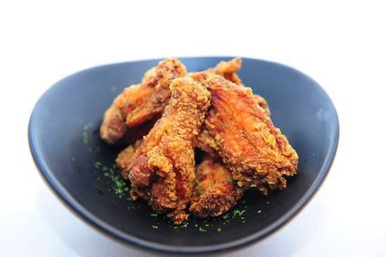 J2. Nagoya Style Fried Chicken Wings  / J2. 名古屋烤鸡翅