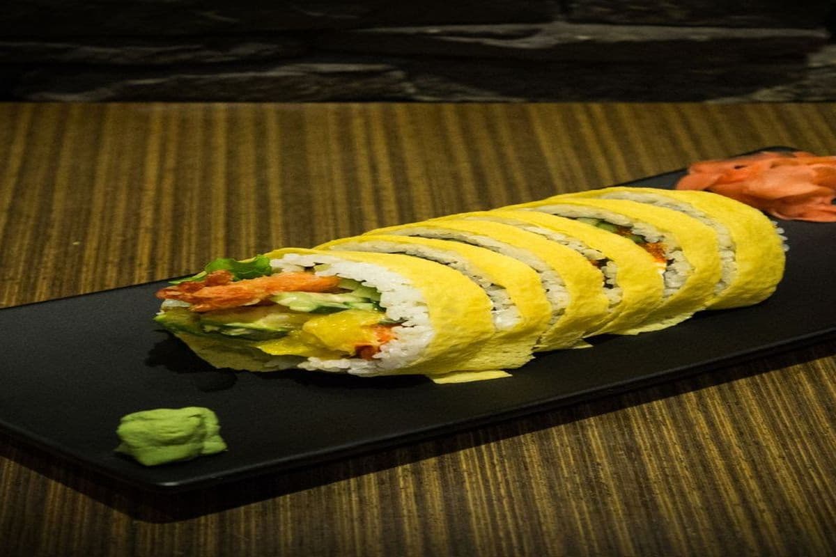 Tropical Dynamite Roll
