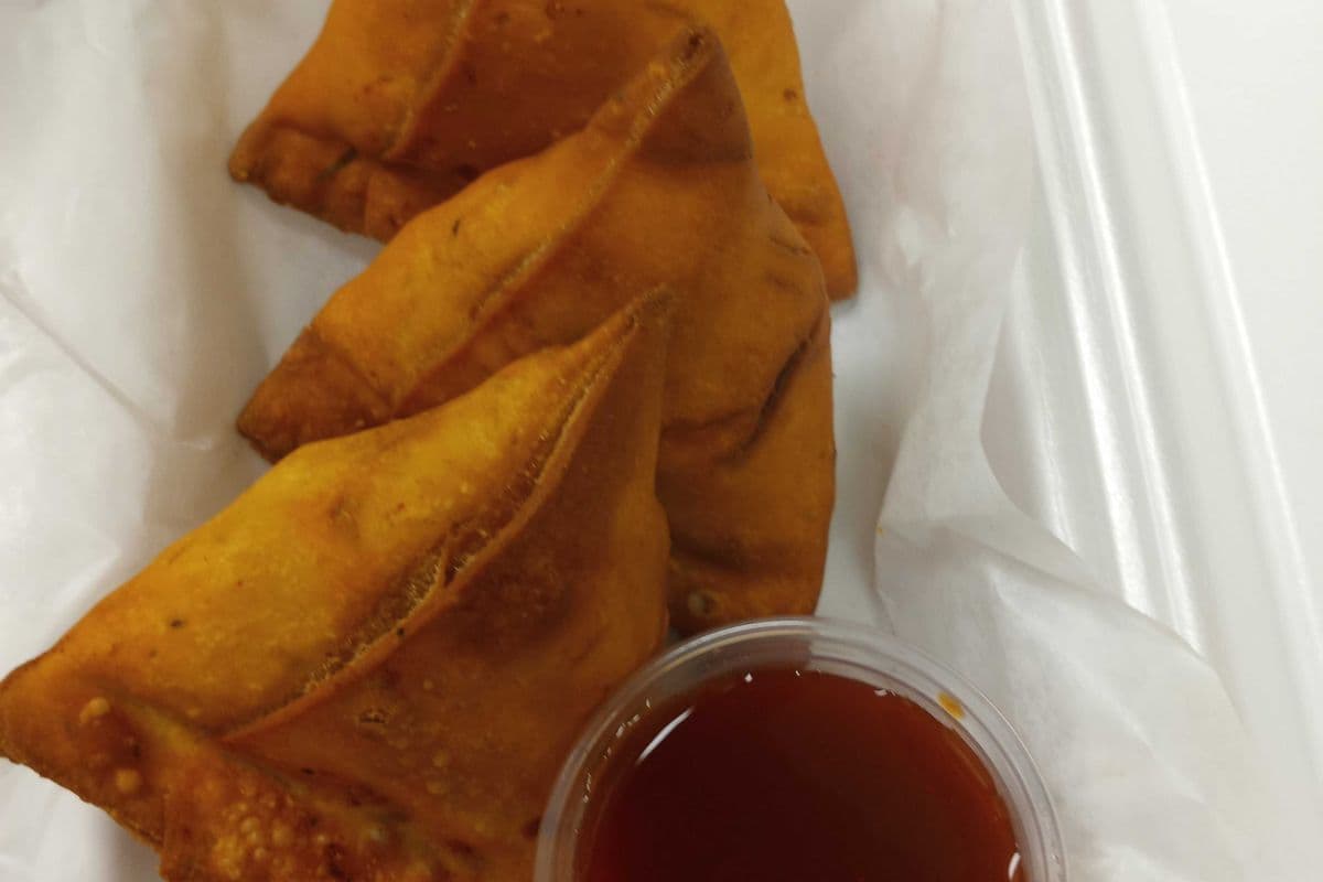 Veggie Samosa (3PCS)