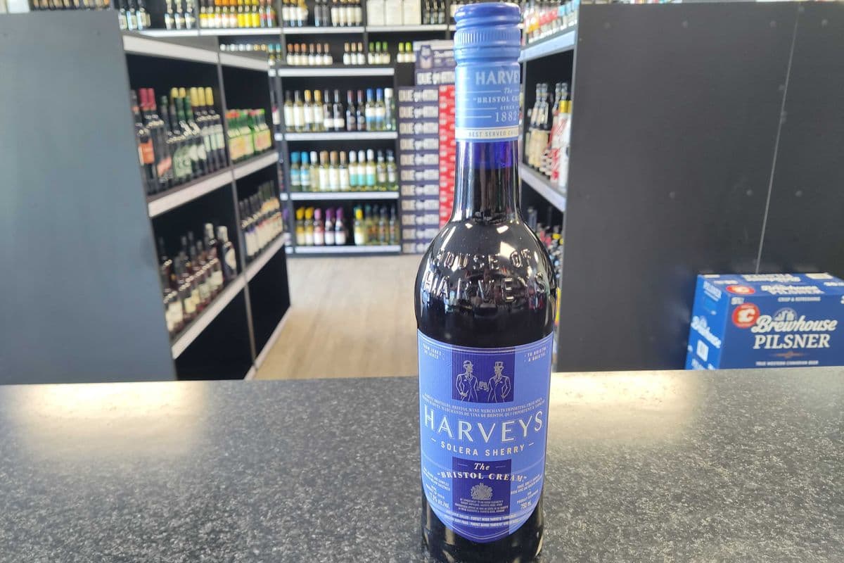 Harvey's Bristol Cream (1 x 750 ml Bottle)