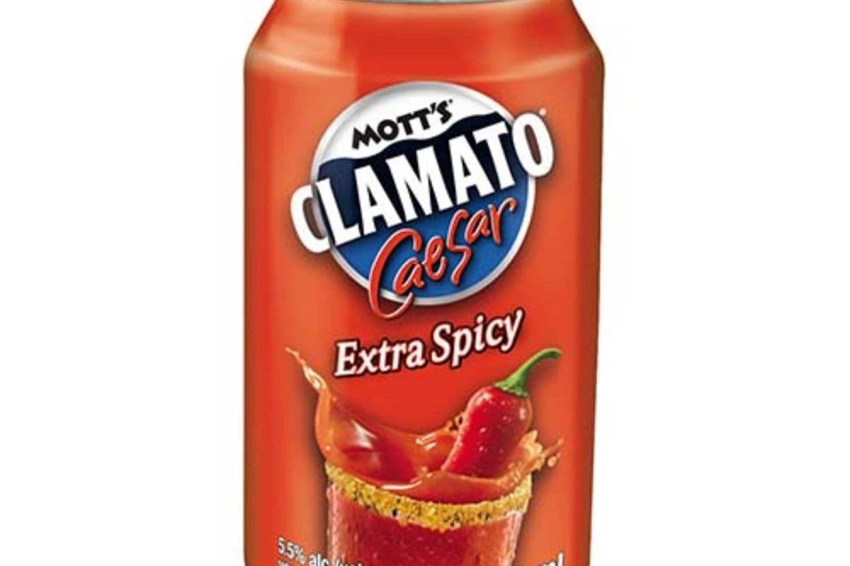 Mott's Extra Spicy Caesar (6 x 355 ml Cans)