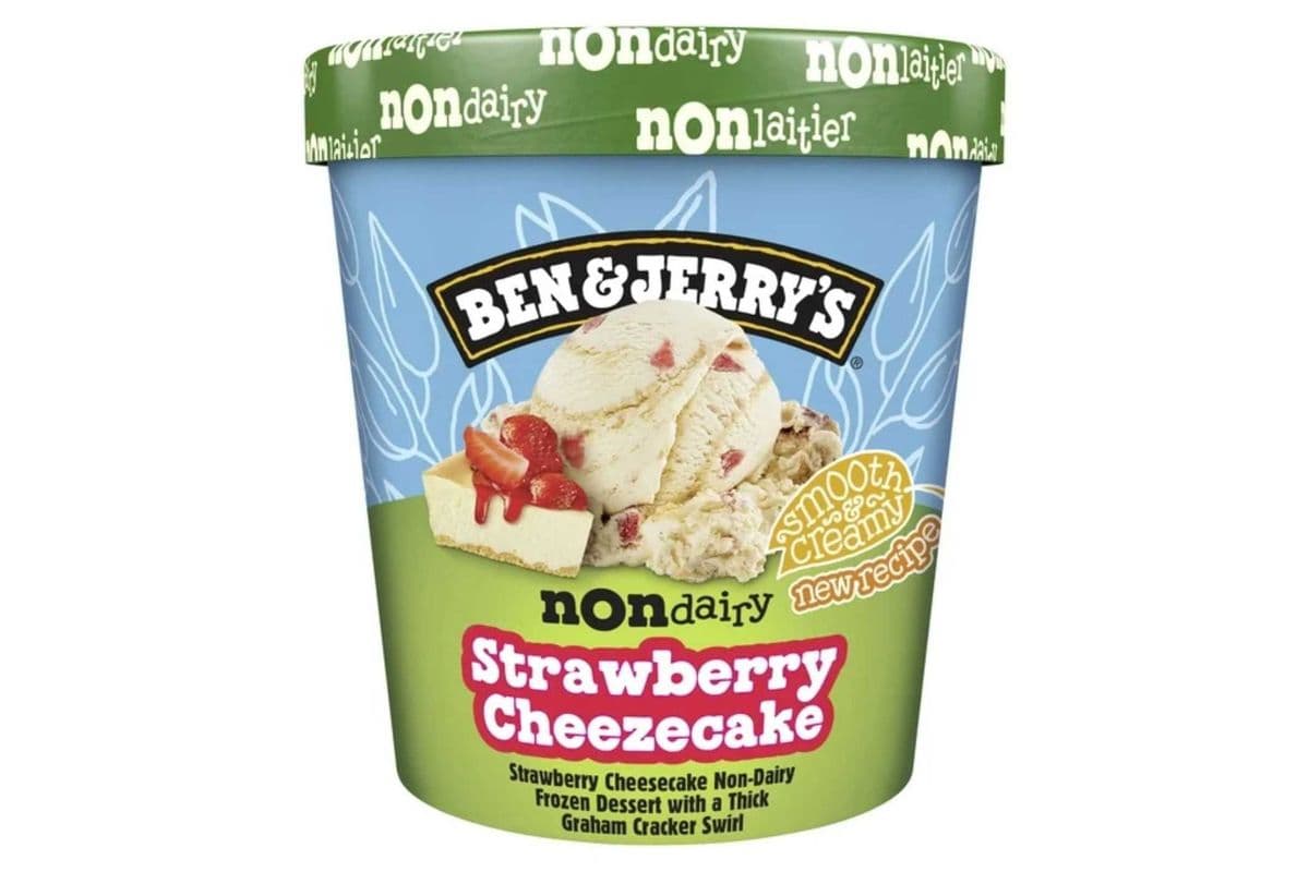 Ben & Jerry's Non-Dairy Strawberry Cheezecake Frozen Dessert, 473 mL (473 ml)