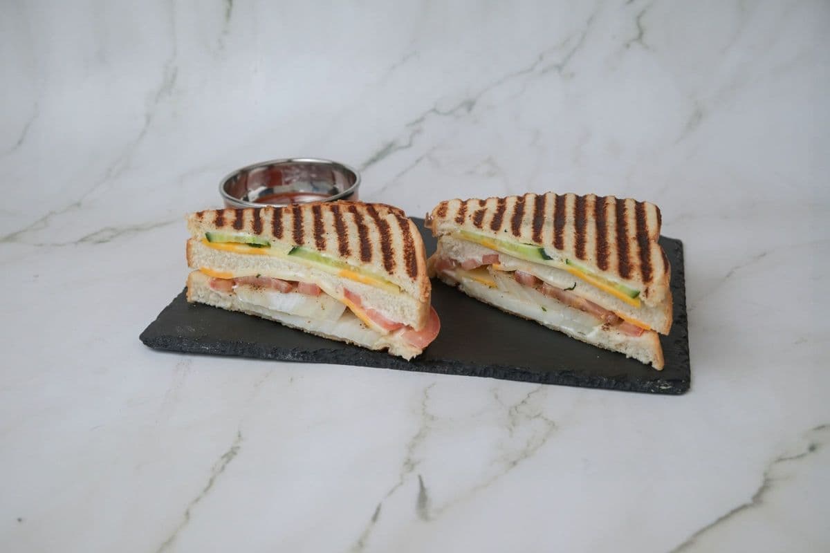 Veg Sandwich (Grilled or Cold)