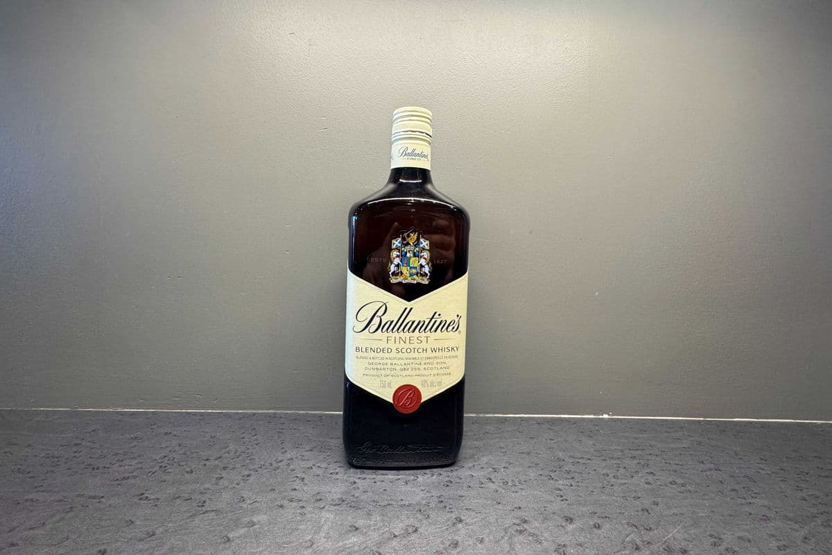 Ballantine's Finest Scotch Whisky 750ML Bottle (1 x 750ml)