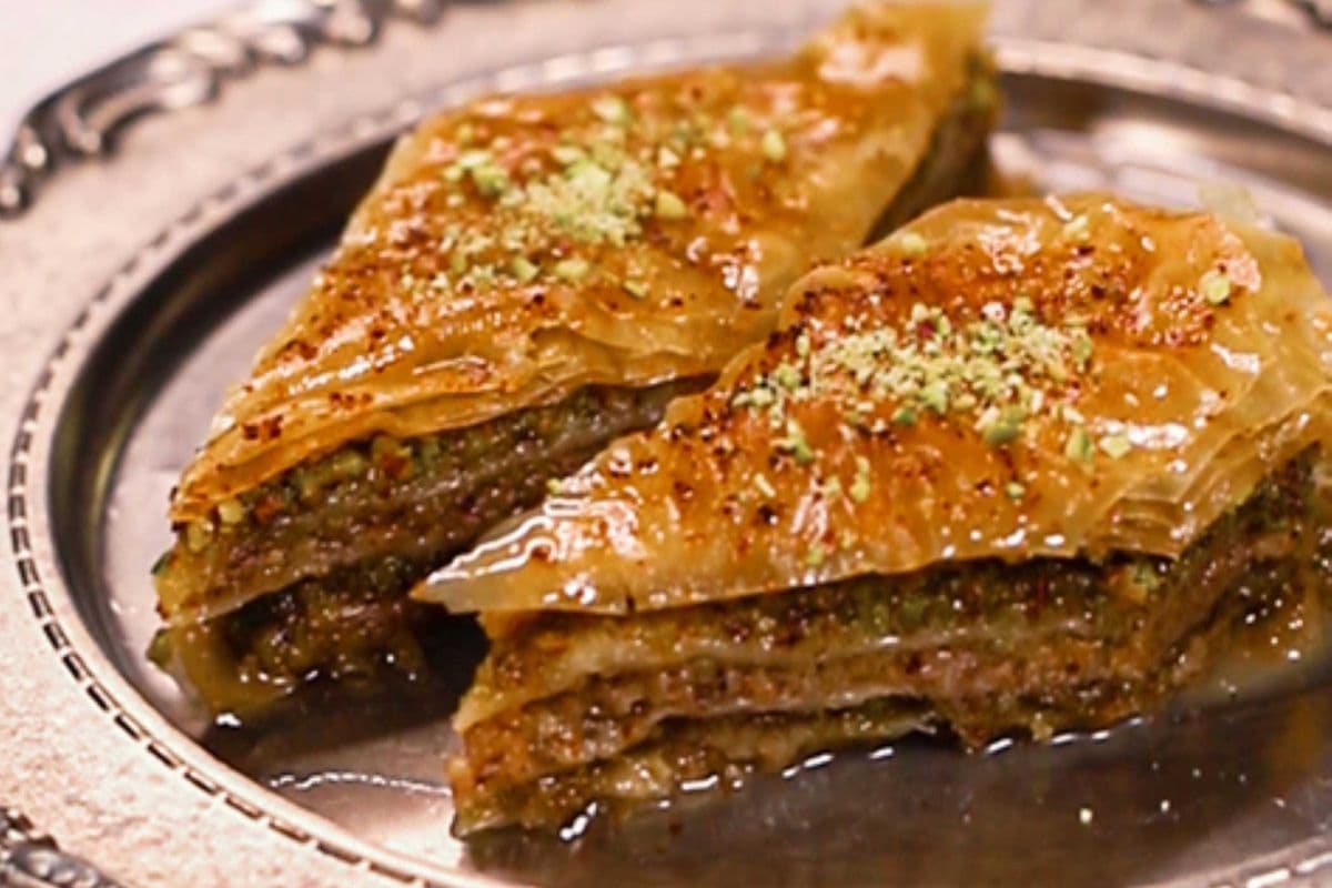 Baklava.your choice of walnut or pistachio or nutella. $ 4.50