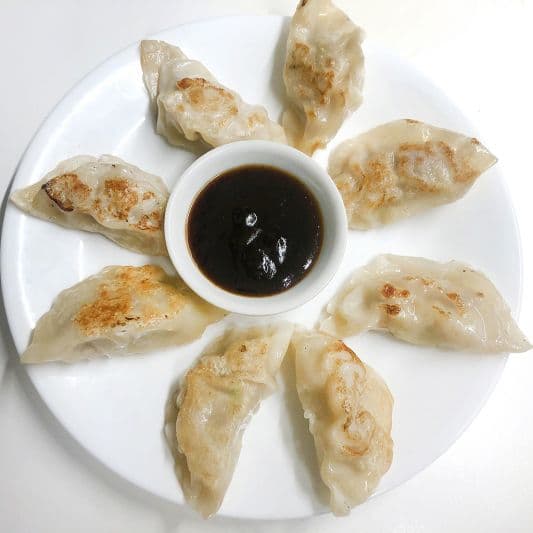 Pan Fried Pork Dumplings (8 pcs)