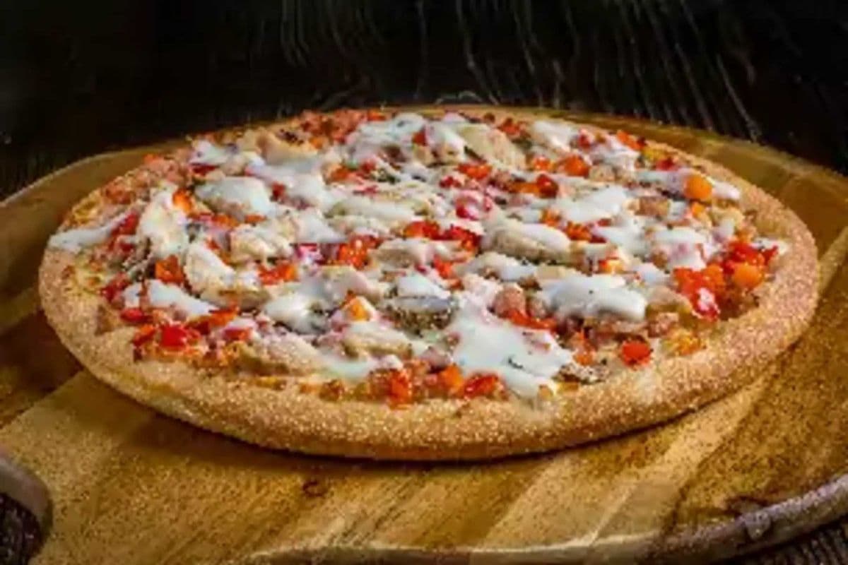 8" Personal Chicken Alfredo Pizza