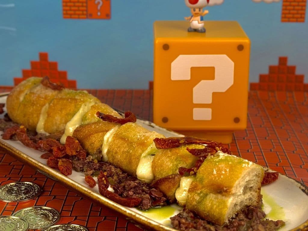 Chain Chomp Cheesy Bread