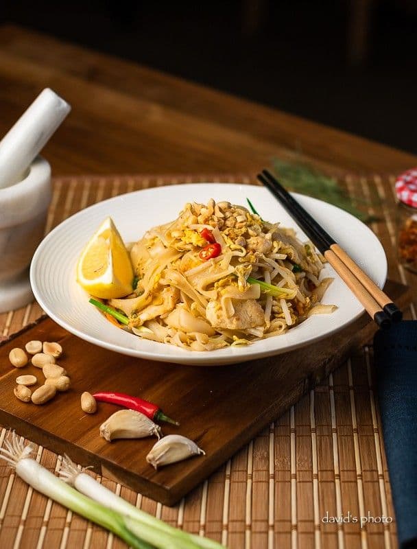 H21. Chicken Pad Thai