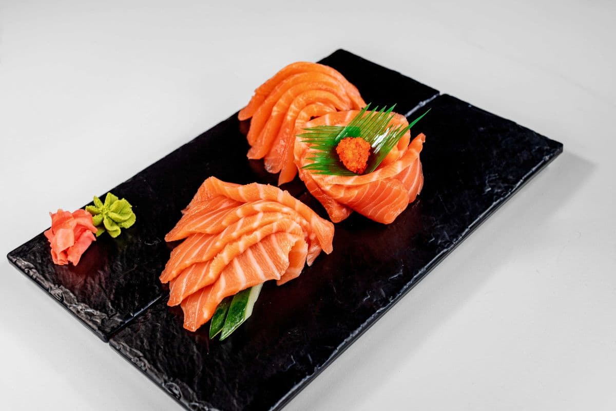 Salmon Sashimi (15 pcs)