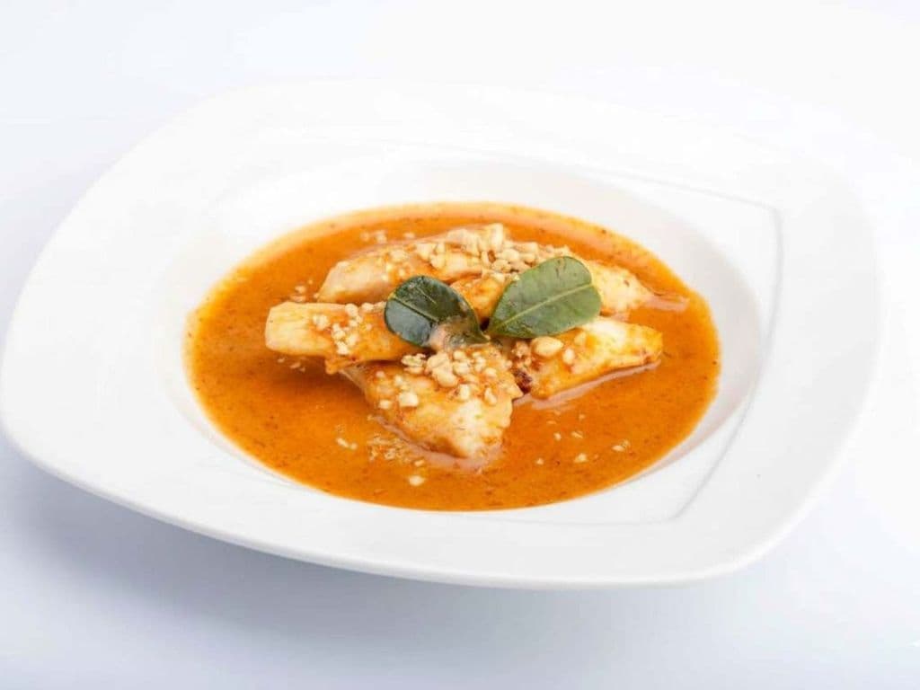 Peanut Sauce Chicken (Panang Kai)