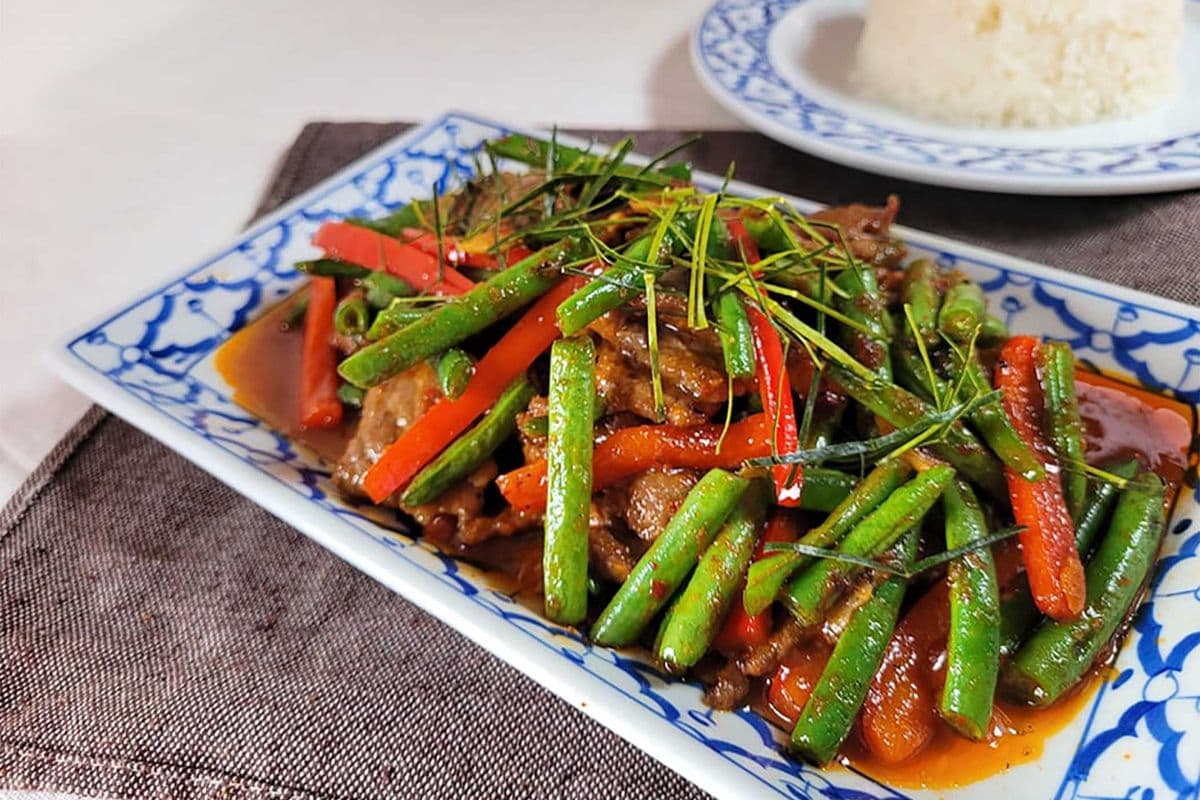 25. Pad Prig Khing