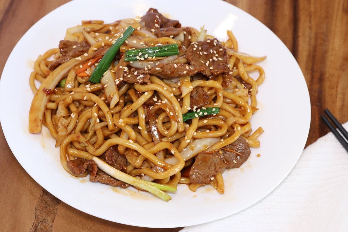 N9. Szechuan Beef Noodle四川牛粗