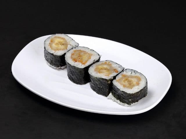 35B.Deep Fried Banana Roll (8pcs).