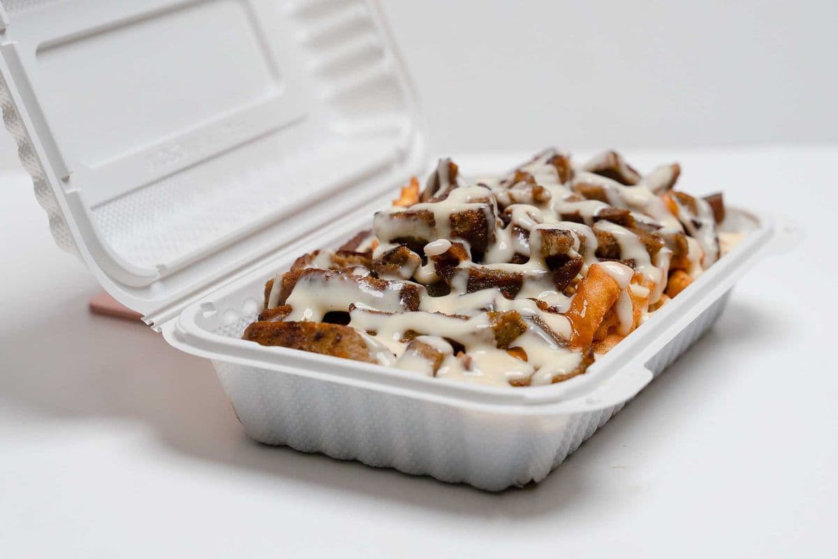 The Sweet Heat Beef poutine (Small Size)