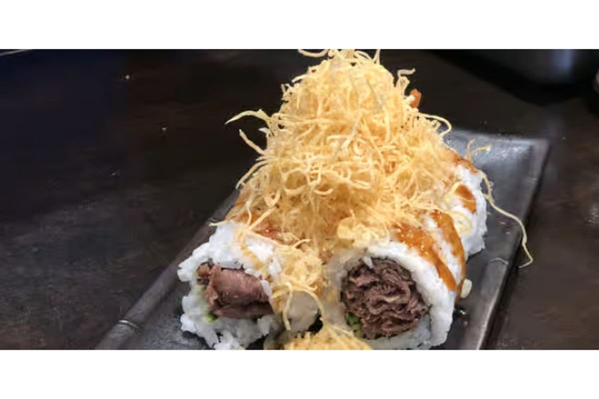 Crunch Beef Roll (10 pcs)