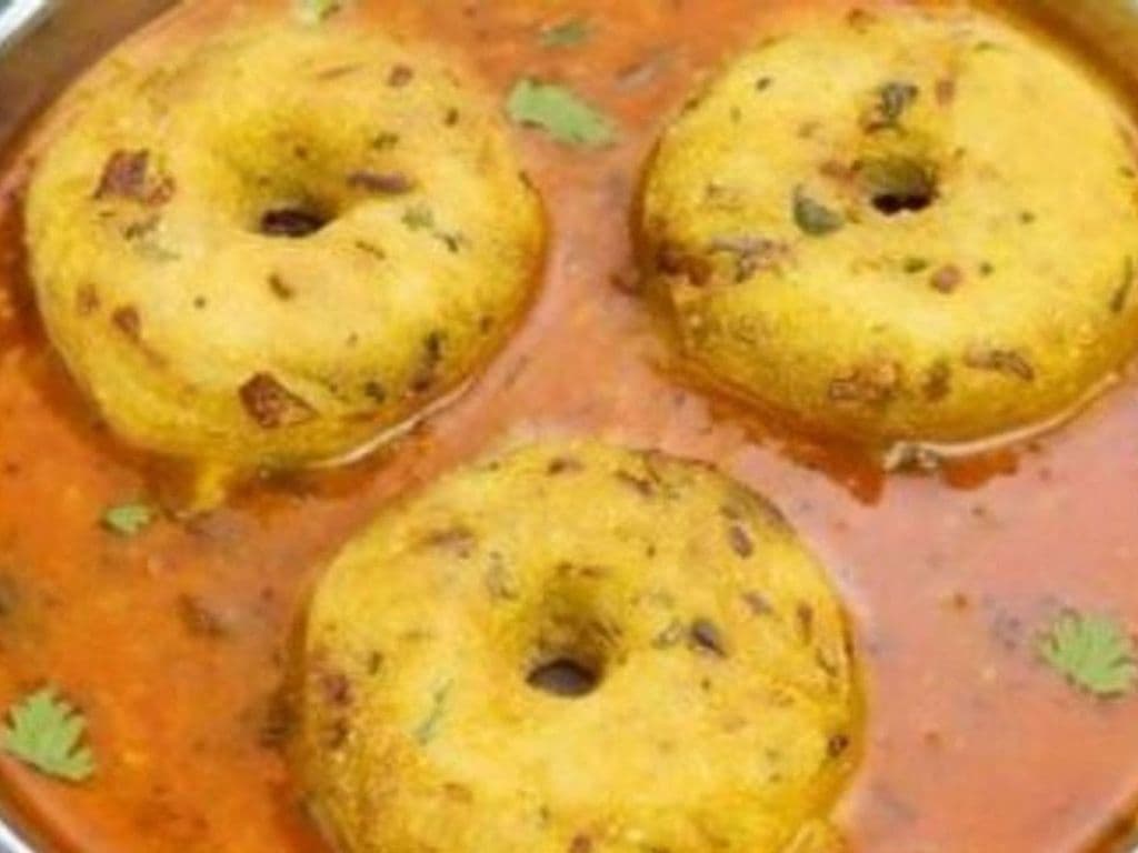 Sambar Vada(3 PCS)