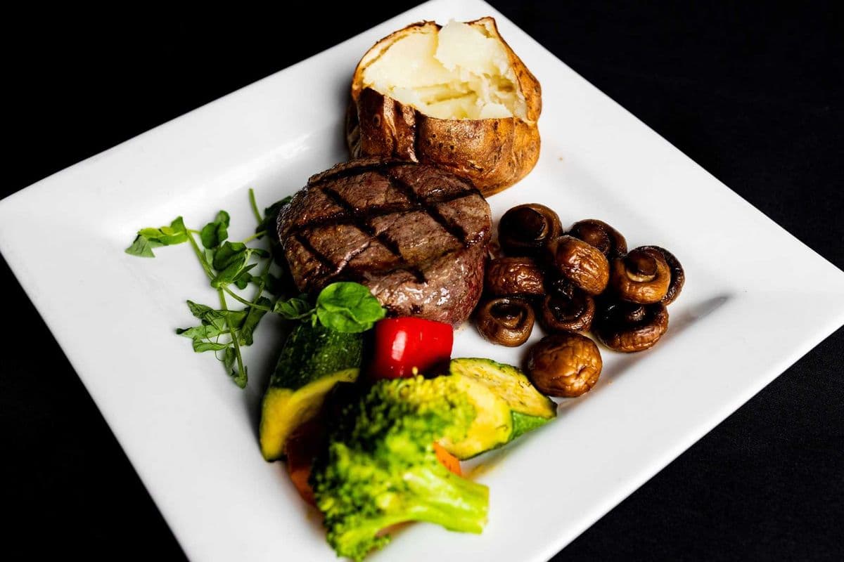 8oz Filet Mignon (8oz)