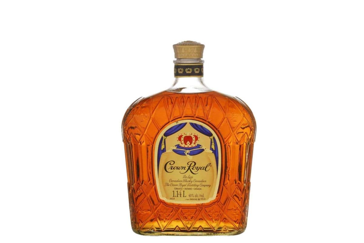 Crown Royal (1.14 L Bottle) (1 x 1.14 L Bottle)