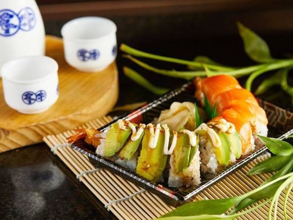S3. Red Green Dragon Roll