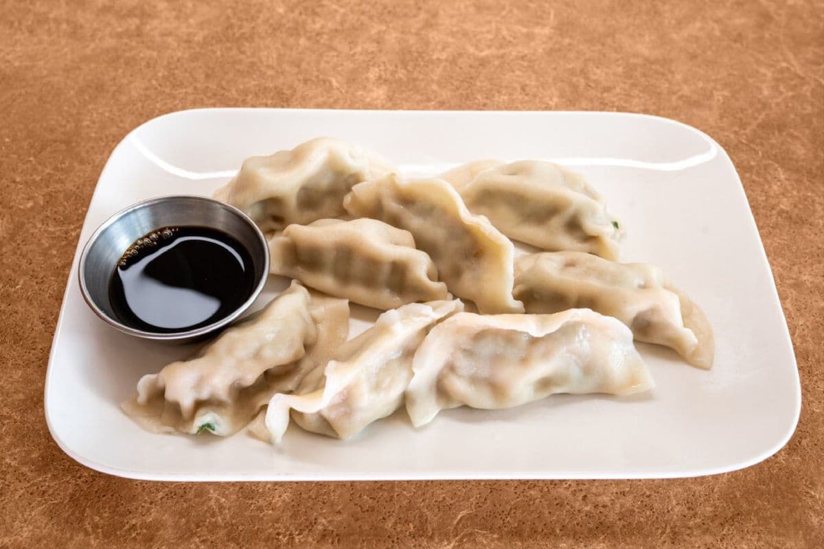 Boiled Dumplings - Shrimp, and Chinese Chives (8 pcs) - 鲜虾韭菜水饺 8个
