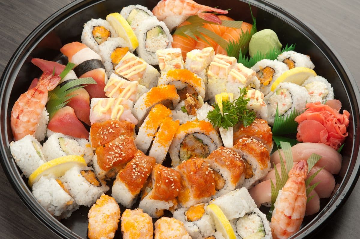 Party Tray “C” (For 3) (53 pcs)