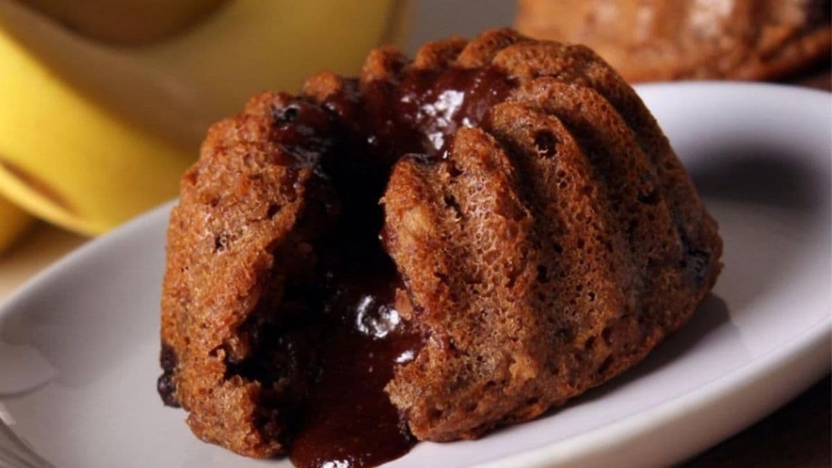 Chocolate Banana Lava Cake (V) (GF)