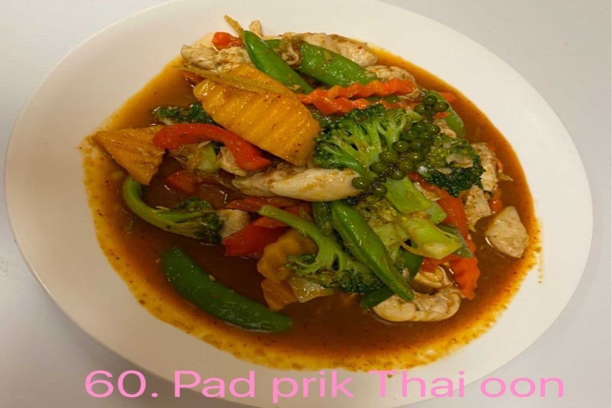 60. Pad Prik Thai Oon