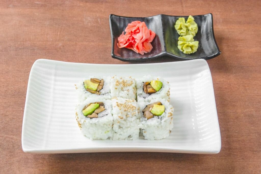 Shiitake/Avocado (6 pcs)