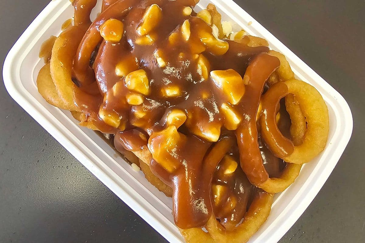 Onion Ring Poutine