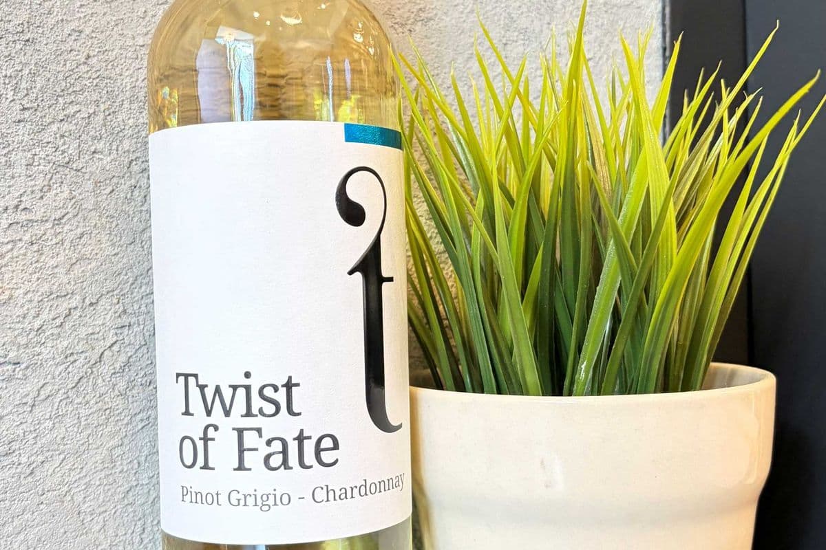 Twist of Fate - Pinot Griogio/Chardonnay (1 x 750ml)
