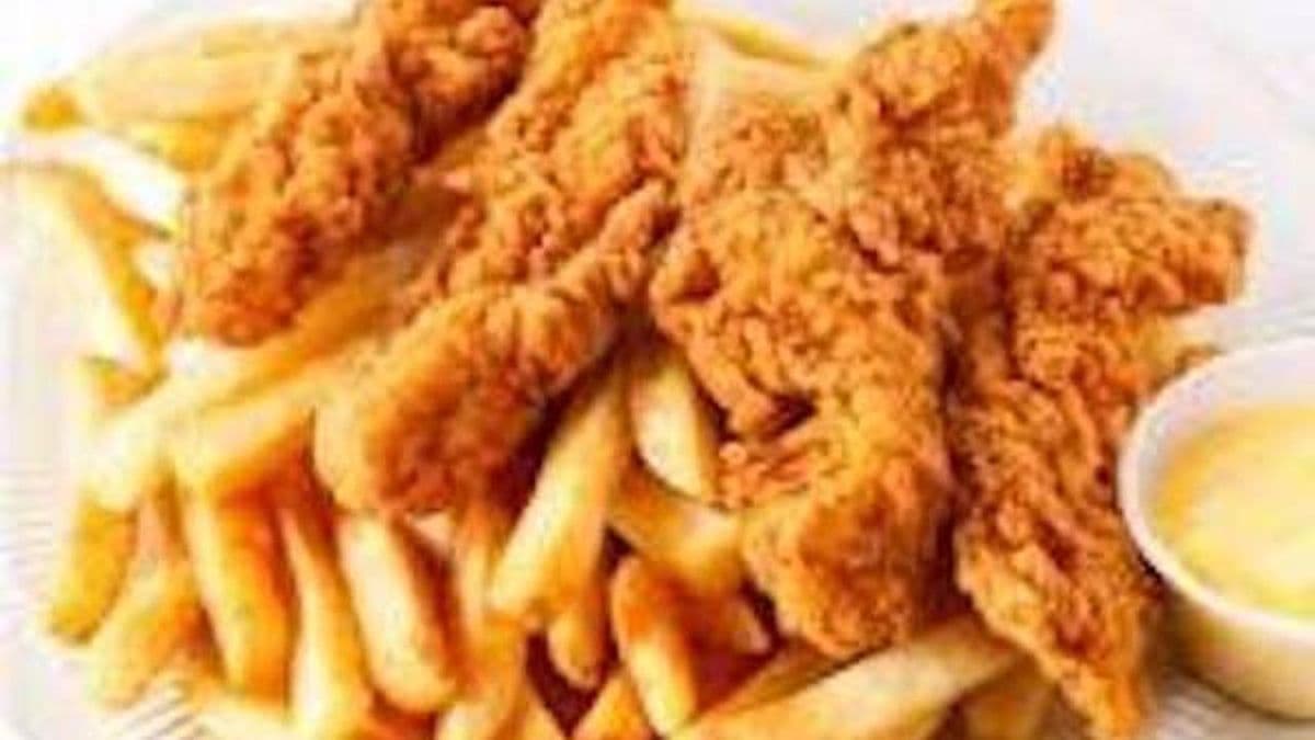 Chicken strip with fries