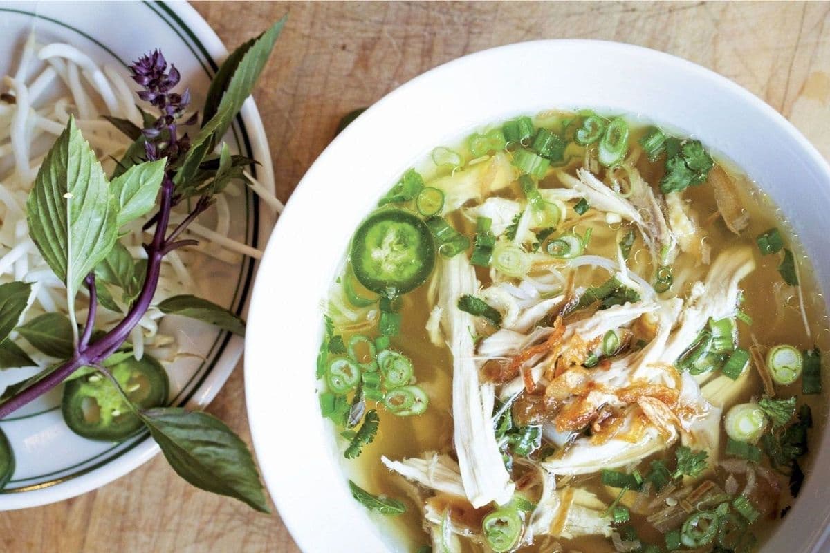 13. Chicken Soup with Rice Noodle or Egg noodle / Phở Gà