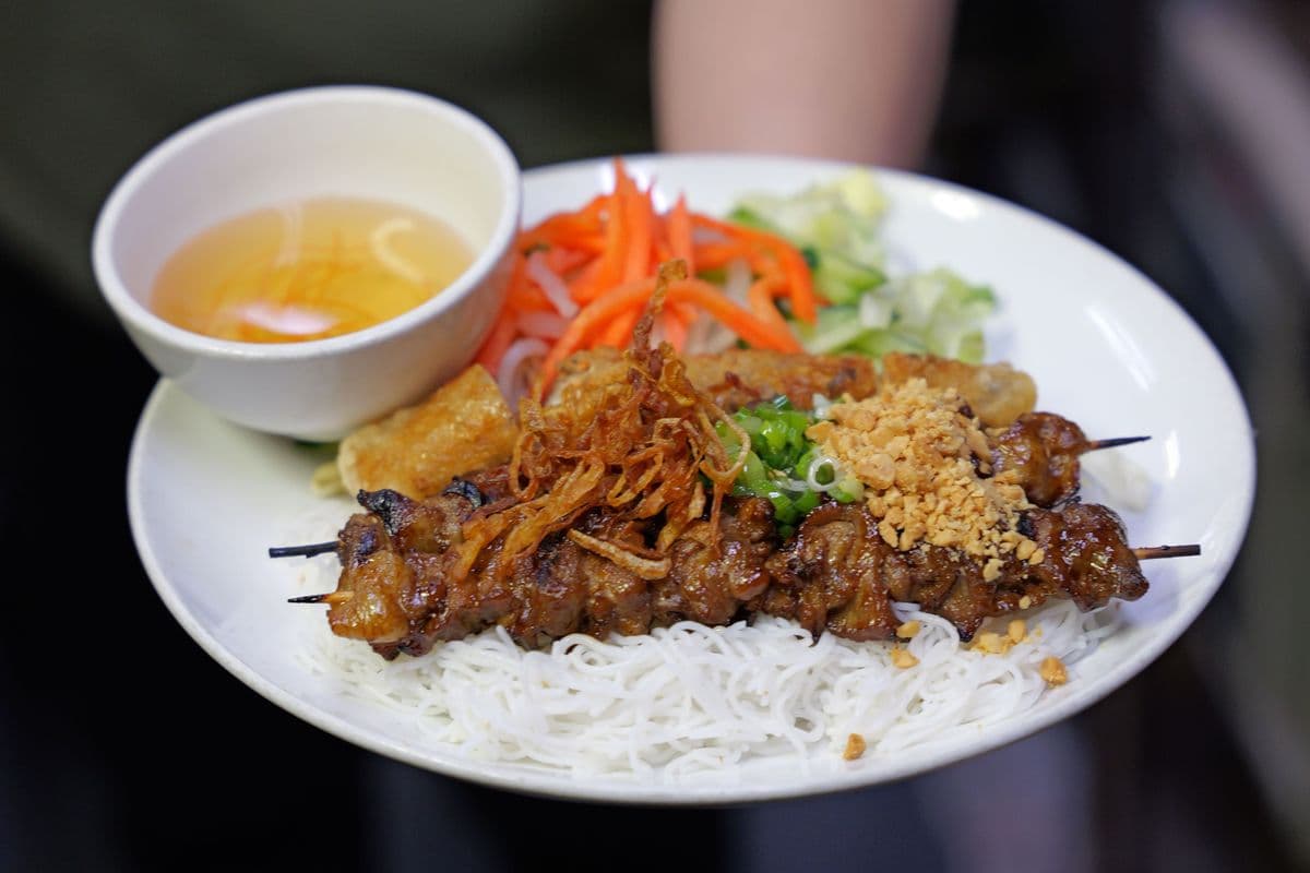 Pork and Spring Roll Vermicelli (Bún Heo Núông Chả Giò)