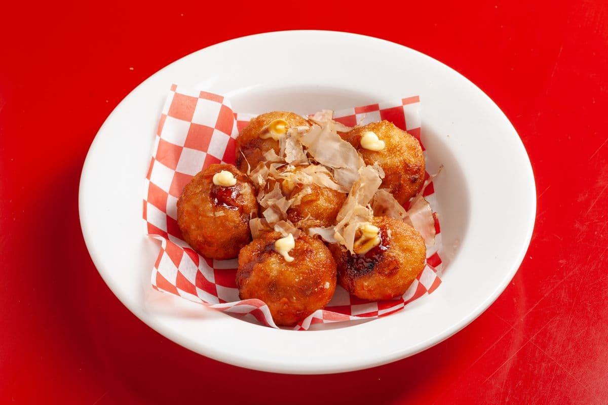 F18. Tako Yaki (6 pcs)