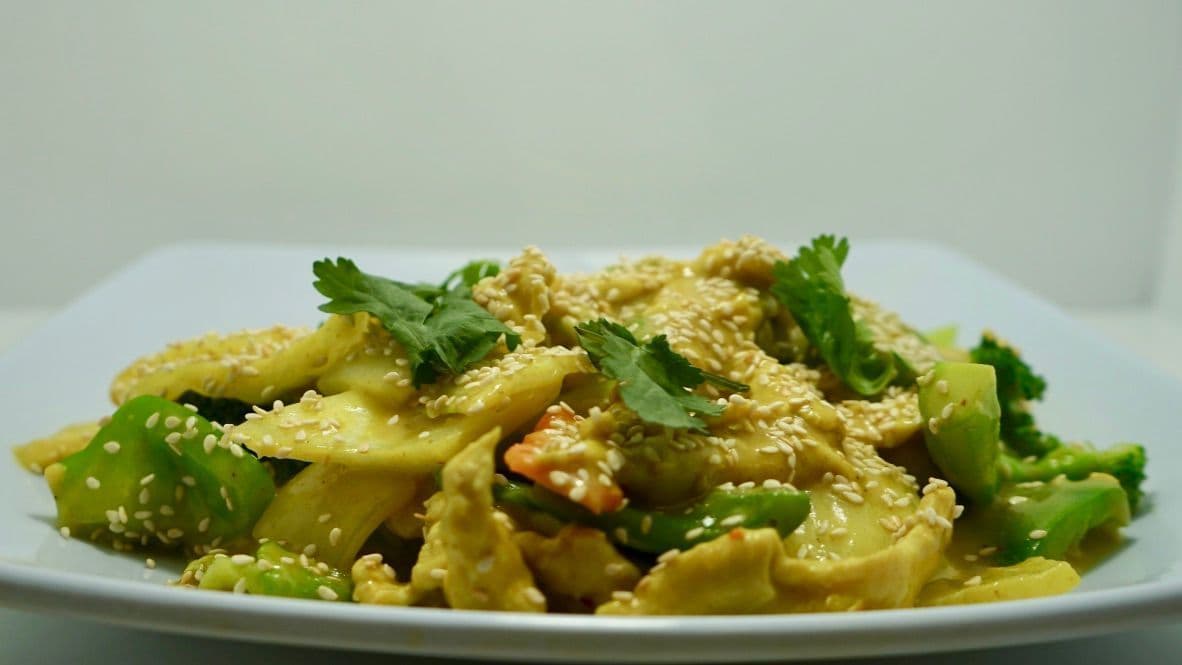 84. Poulet Curry Thai Jaune 咖喱鸡