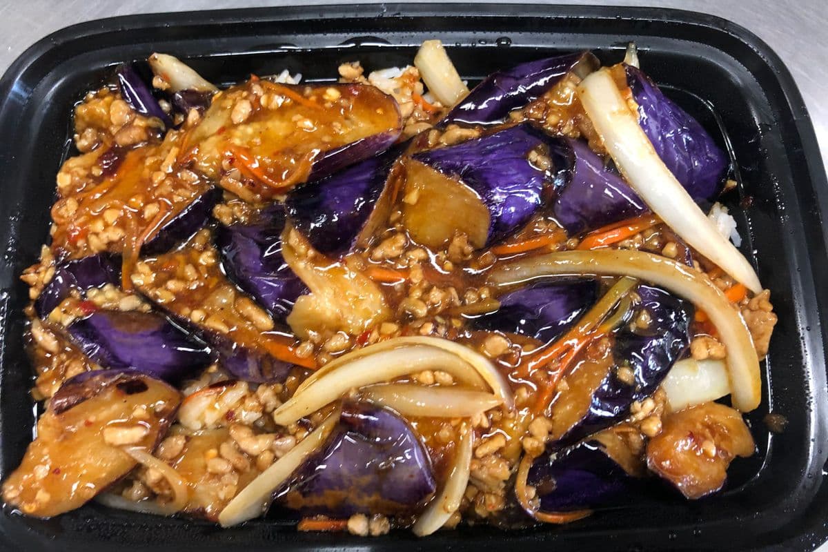 22. Stir fry Eggplant with minced Pork