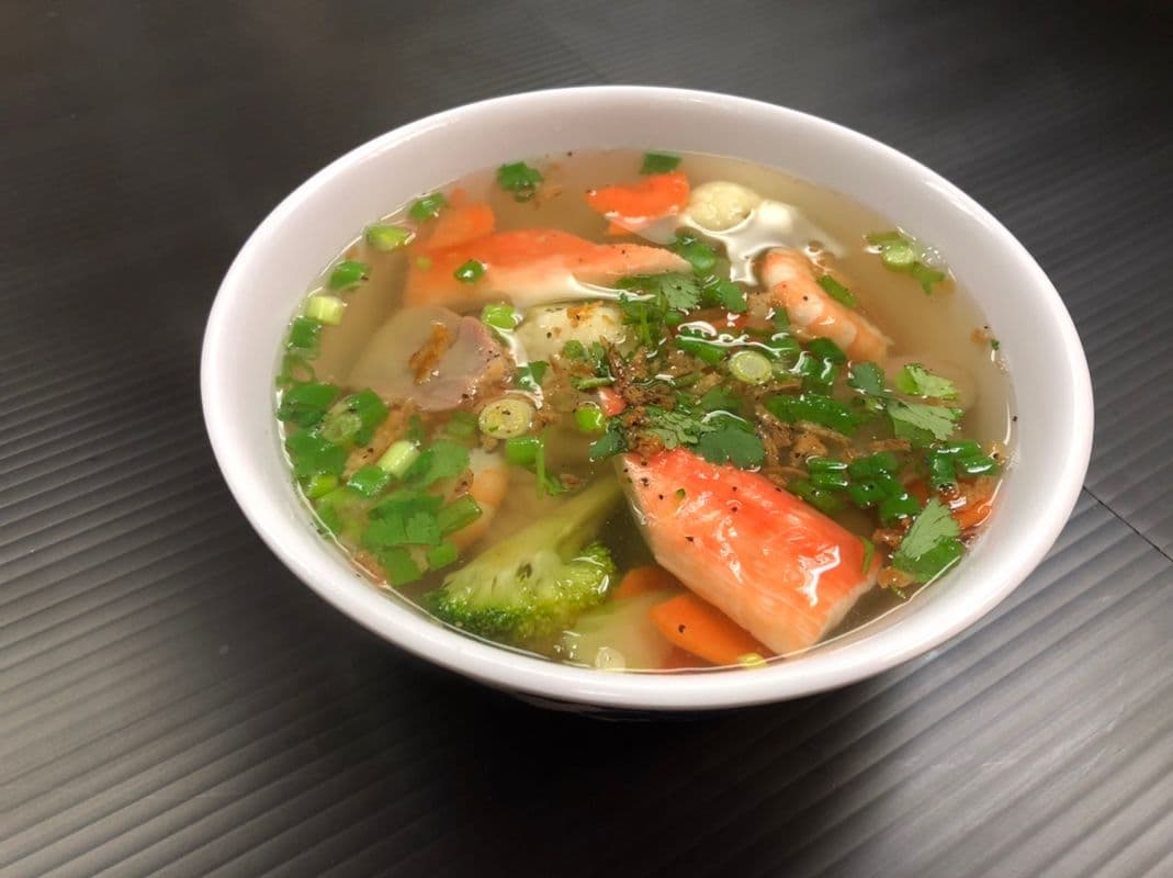 N42. Wor Wonton Soup