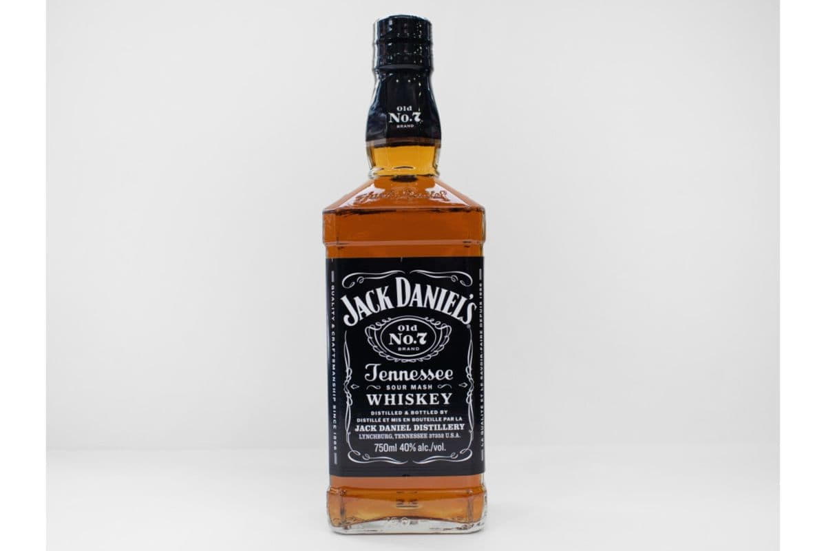 Jack Daniel's Tennessee Whiskey (1 x 750 ml)
