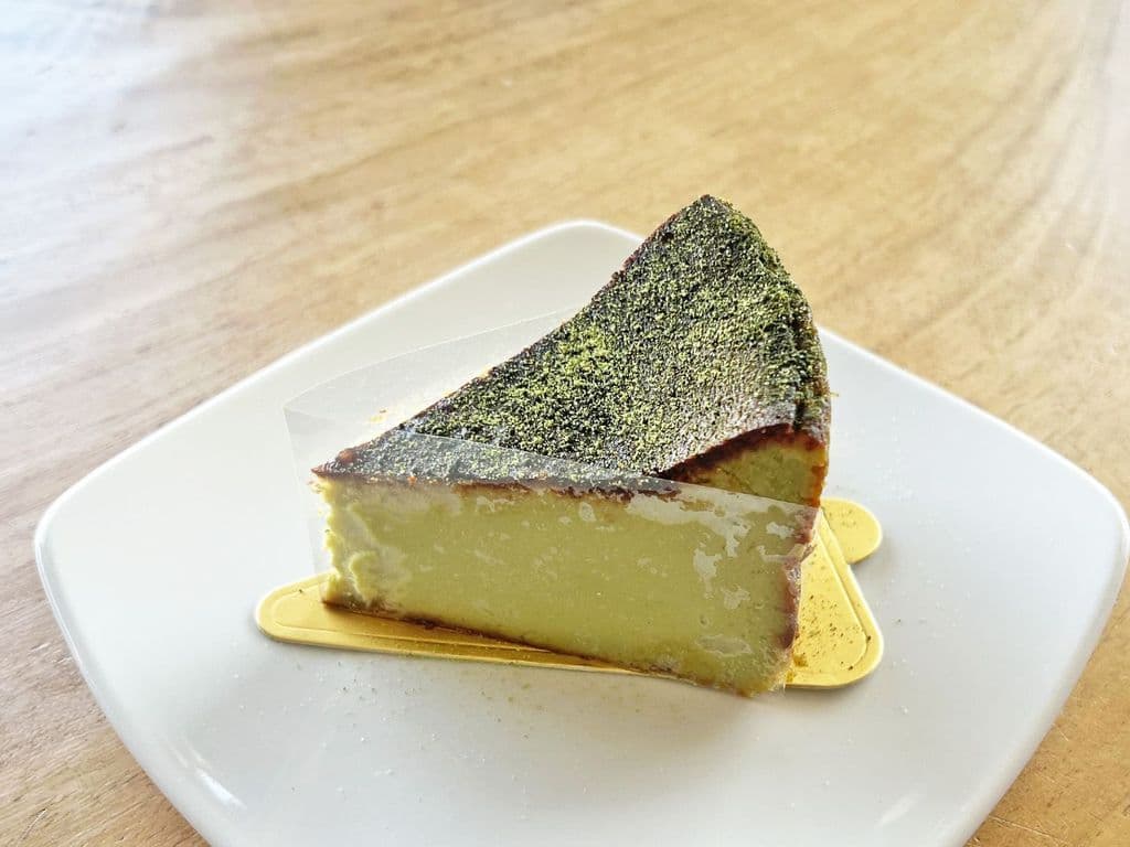Matcha Basque Cheesecake