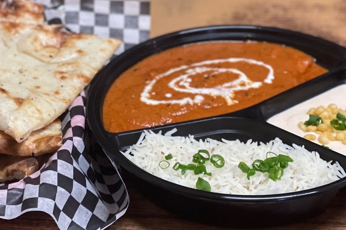Butter Chicken, Rice, Naan, Raita