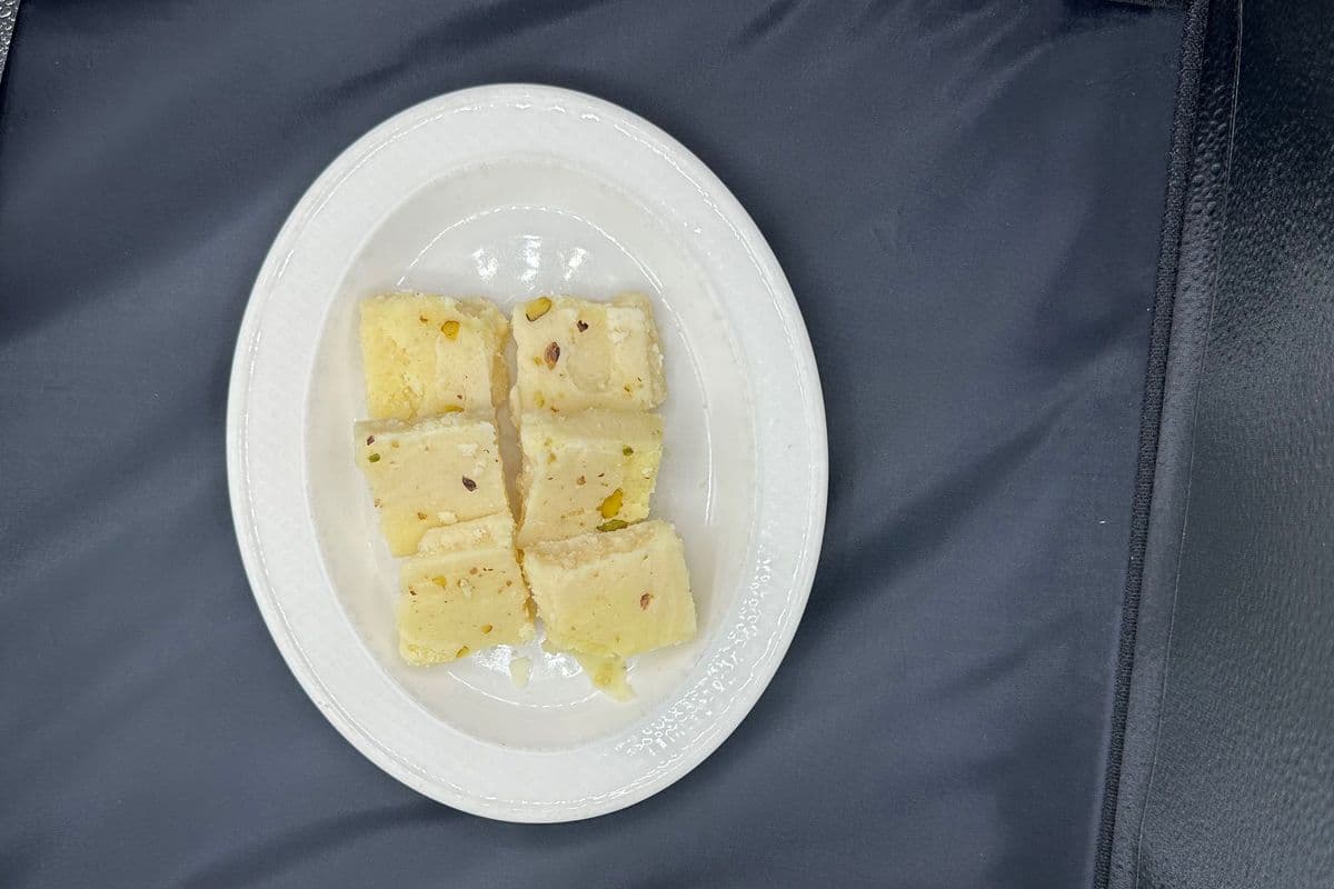 Khoya (Desi Ghee) Pistachio Barfi (Piece )