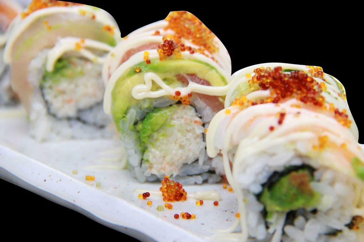 Rainbow Roll (8 pcs)