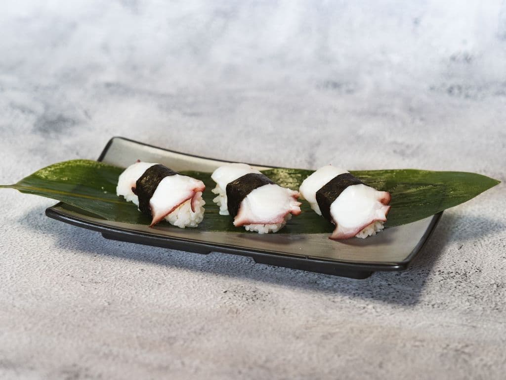 SU10 Tako Sushi (3pcs)